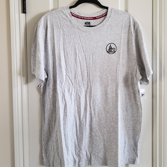 Star Wars Galaxy's Edge Black Spire Outpost Mens Large Short Sleeve Gray Tee NWT - Picture 2 of 13